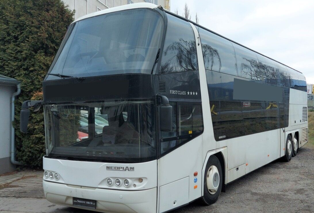 НЕОПЛАН-122 Skyliner
