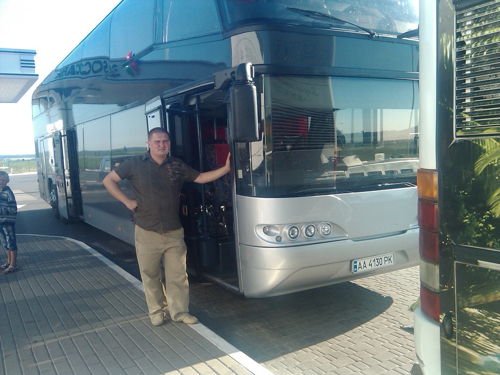 НЕОПЛАН-122 Skyliner (маршрут Київ-Затока)